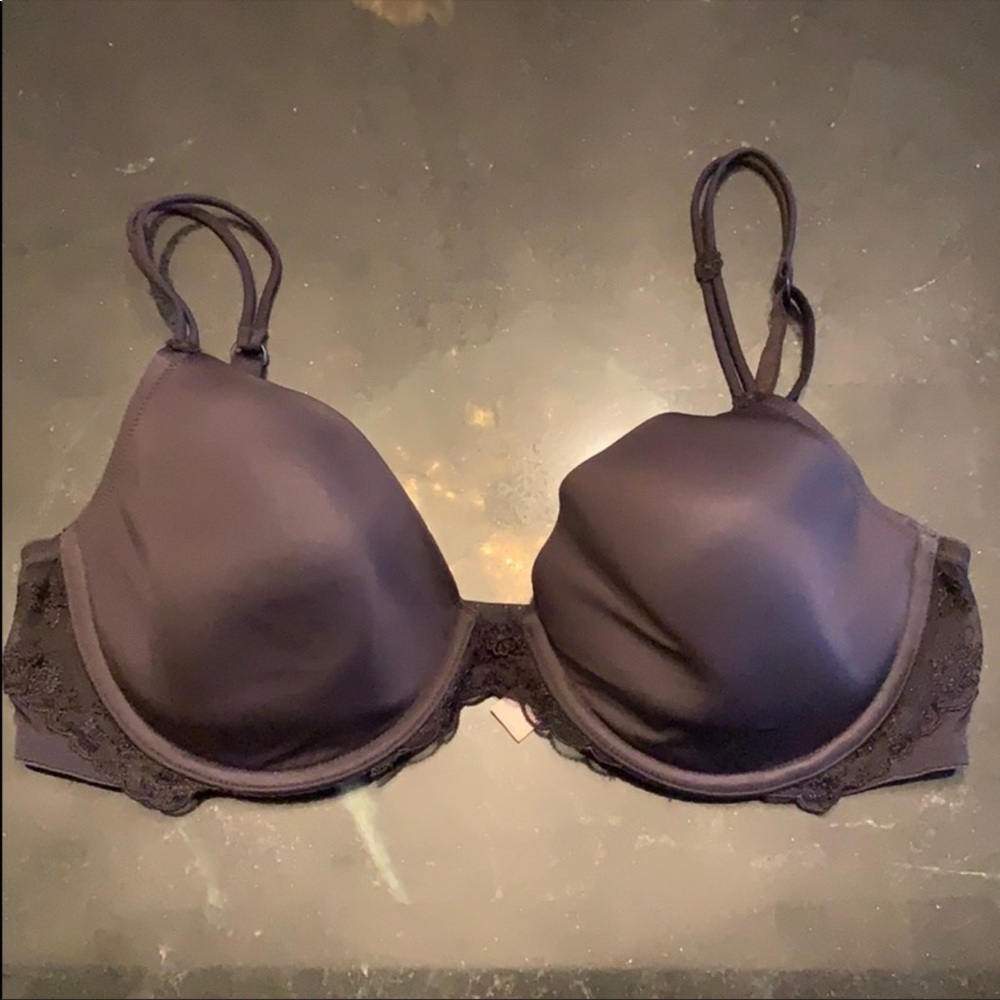 Victoria’s Secret Full Coverage Ipex Bra